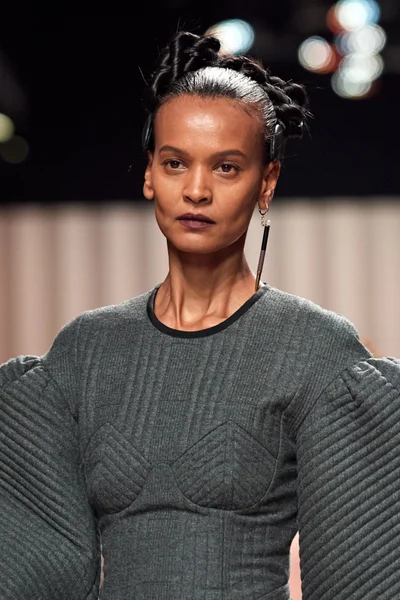 Look 7